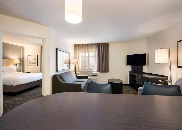 Sonesta Simply Suites Oklahoma City Airport
