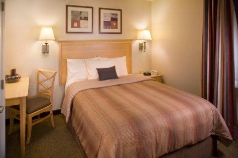 Sonesta Simply Airport Hotel 3*