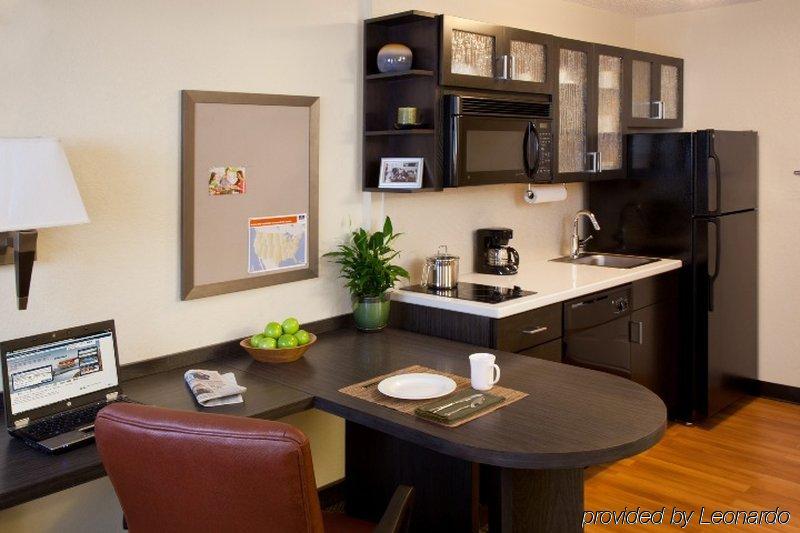 Hotel Sonesta Simply Airport 3*