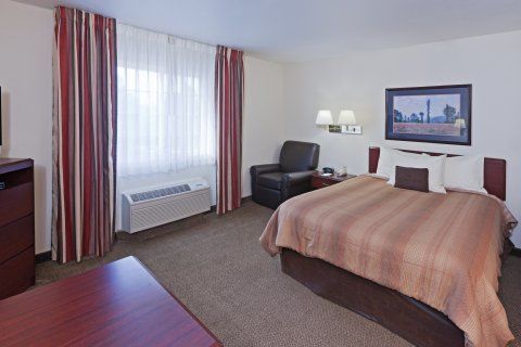 Sonesta Simply Airport 3*