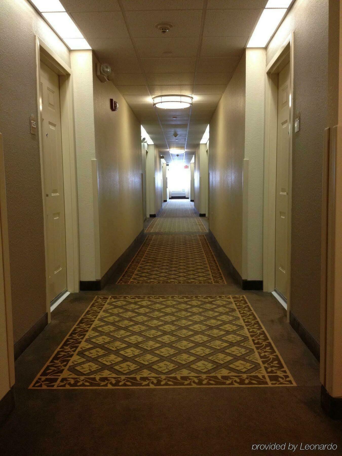 Sonesta Simply Airport Hotel 3*
